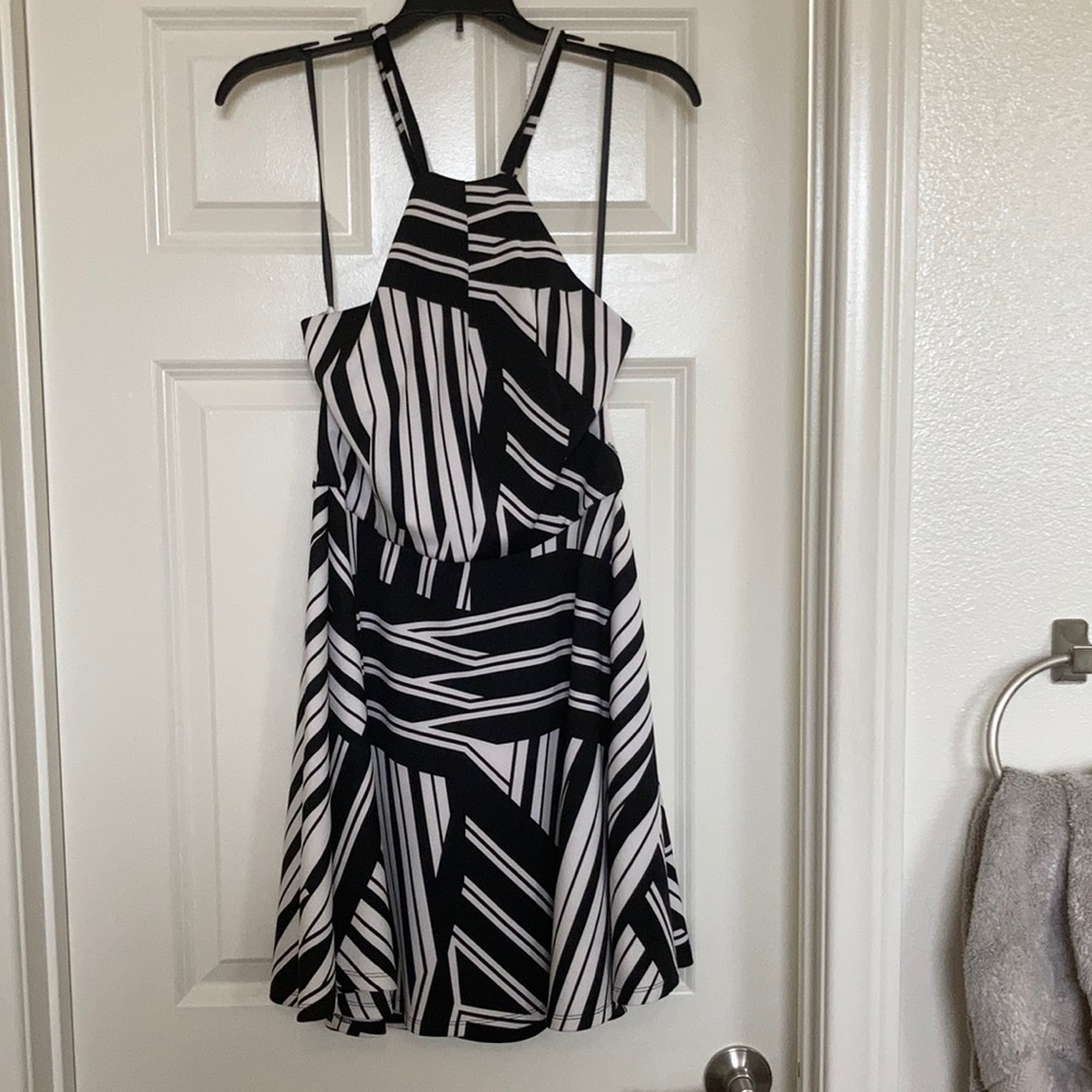 BEBE black and white halter dress